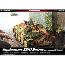 Academy  1/35   Jagdpanzer...